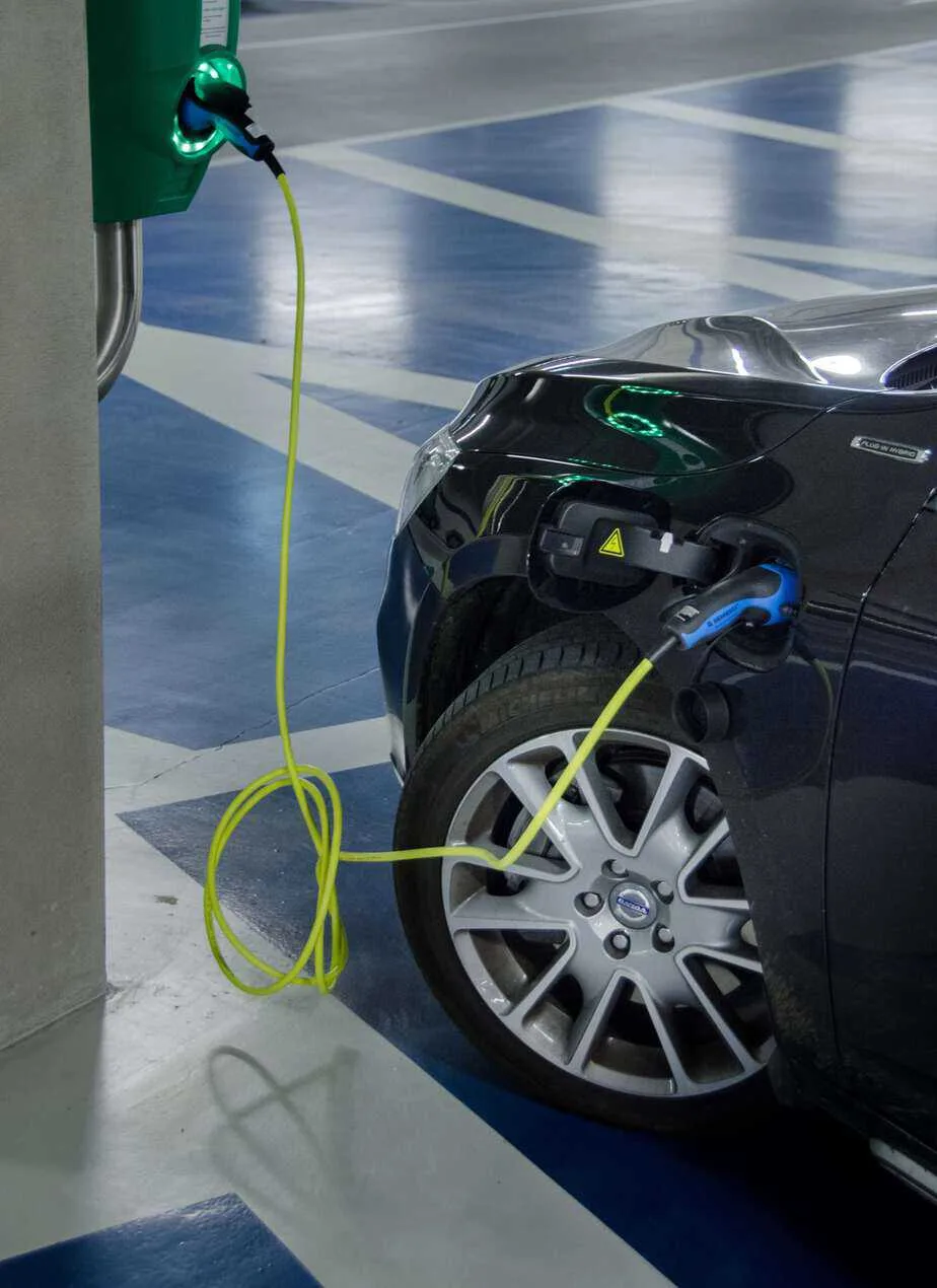 Hamilton electric vehicle towing service